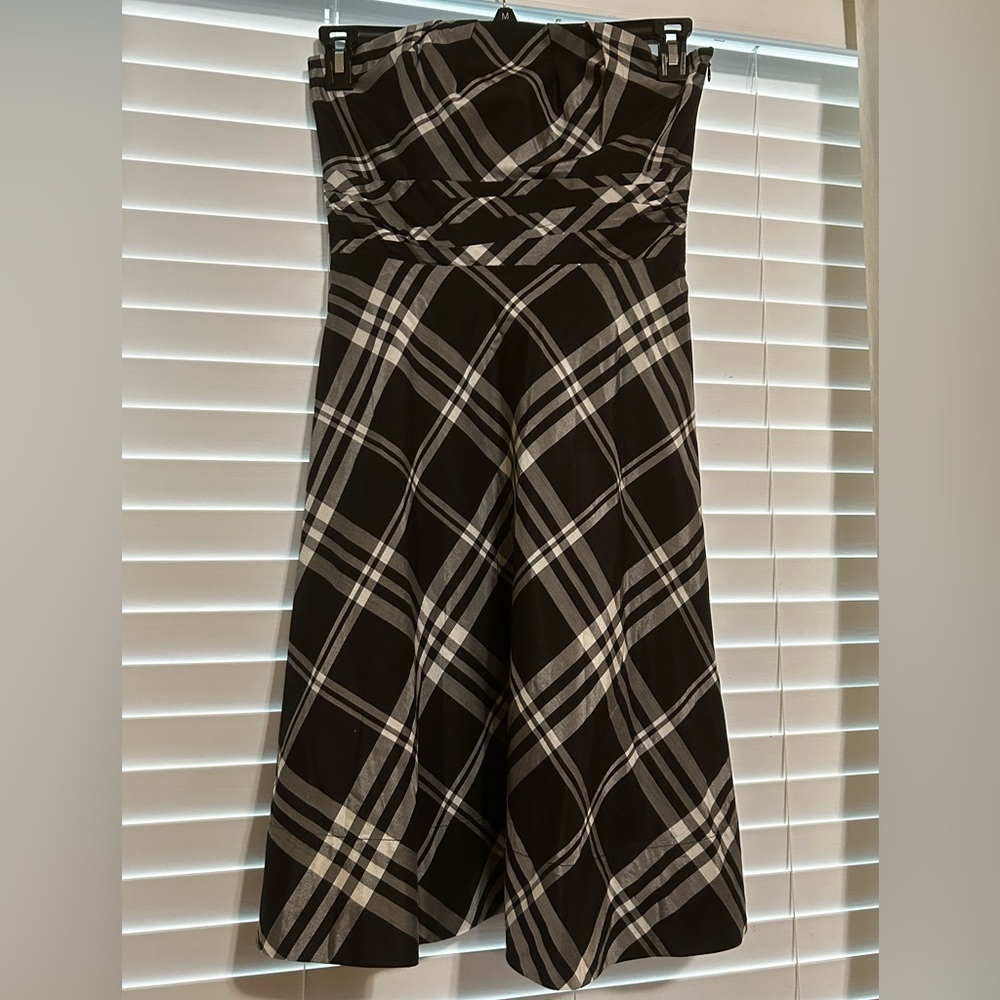 White House Black Market Halter/Strapless Black & White Plaid MIDI Dress Size 4